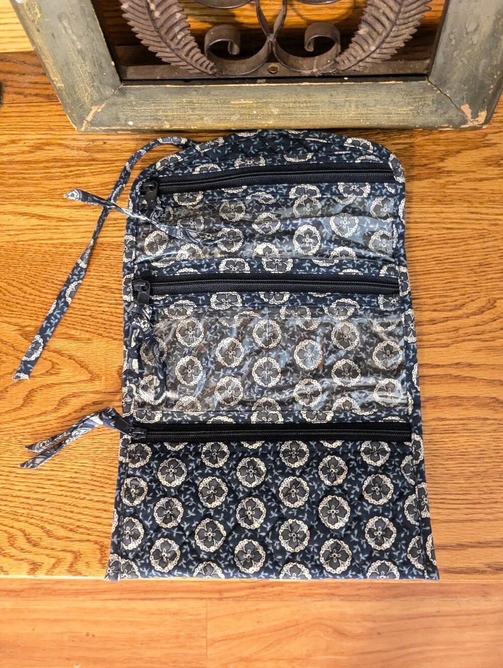 Vera Bradley Retired Indigo Cosmetic/Jewelry Travel Roll-up Bag